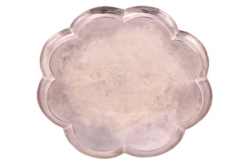 Lot A George I silver salver, plain octofoil form,...