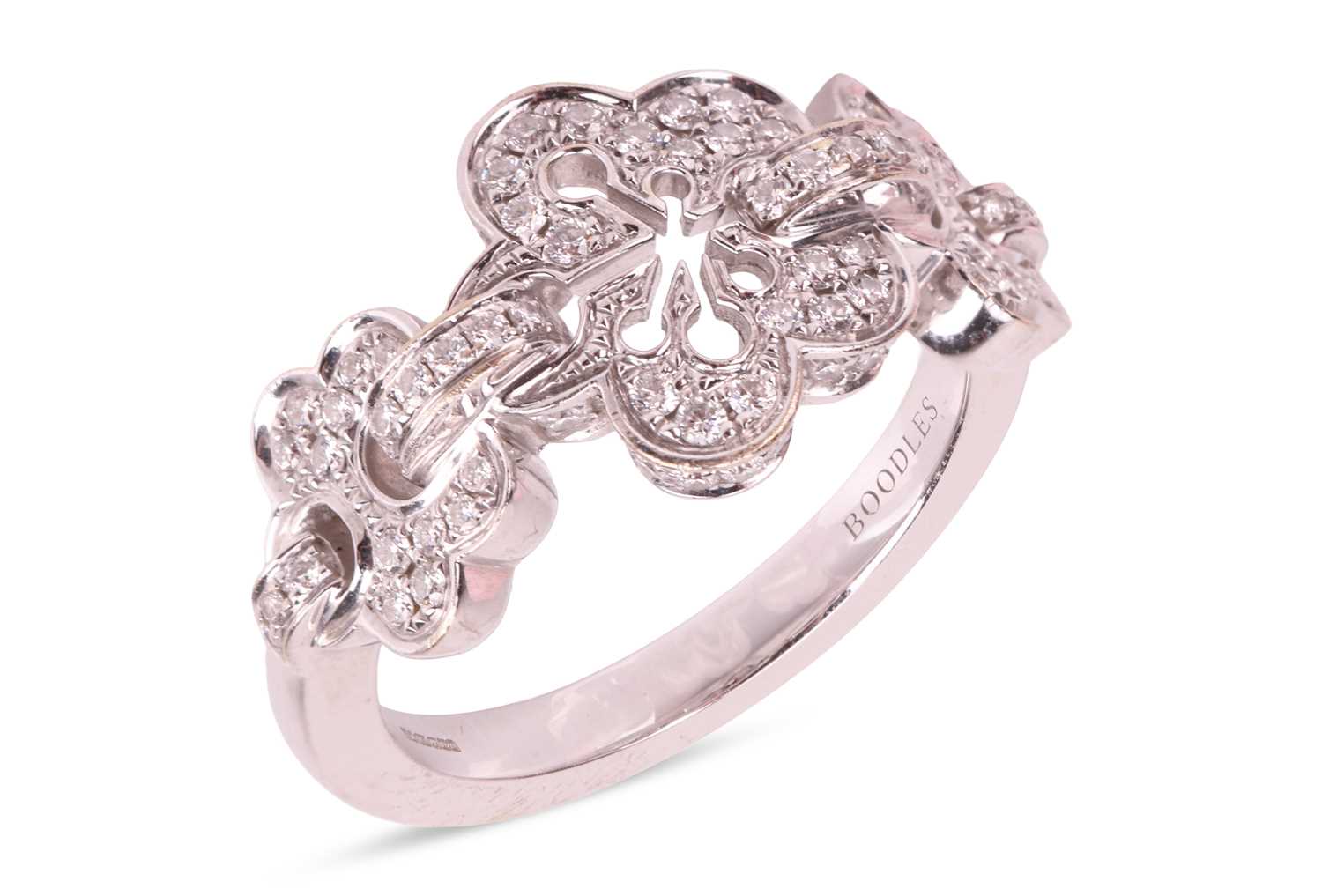 Lot Boodles - A diamond-set Blossom Triple ring,...