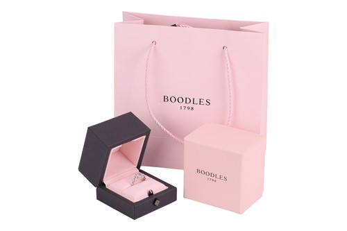 Lot Boodles - A diamond-set Blossom Triple ring,...
