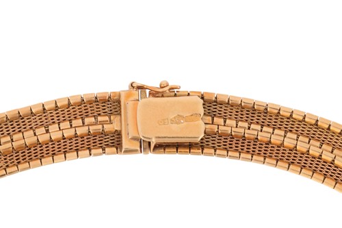 Lot 78 - An 18ct two row necklace, the necklace...