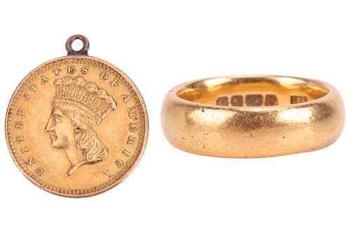 Lot 33 - A 22ct court-style wedding band measuring 5.1...