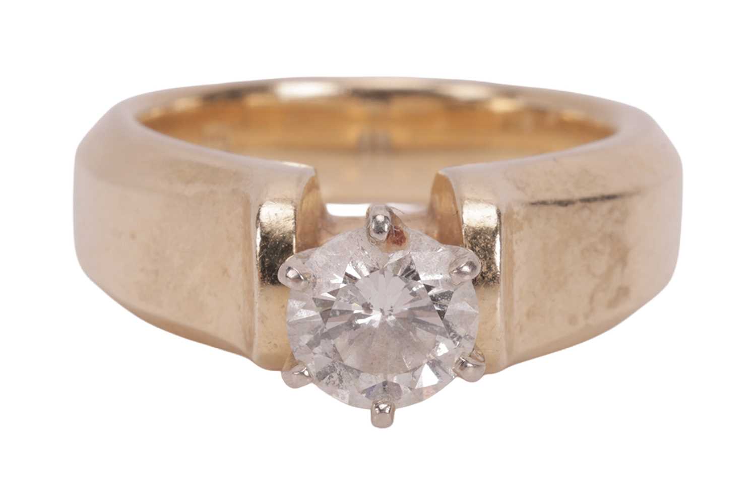 Lot 149 - A diamond solitaire ring, featuring a central...