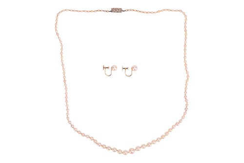 Lot 100 - A pearl necklace and earrings, the necklace...