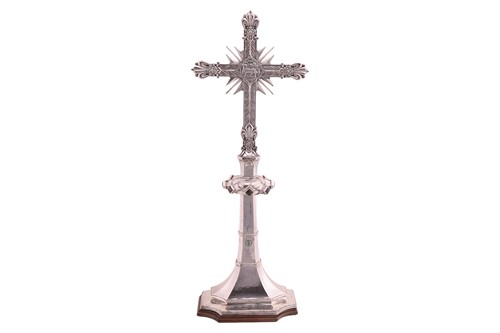 Lot Omar Ramsden. A large silver altar cross; the...