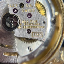 Lot Rolex – Oyster Perpetual Date Reference: 6527...