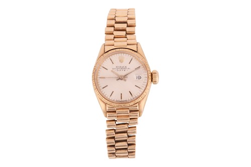 Lot Rolex – Oyster Perpetual Date Reference: 6527...