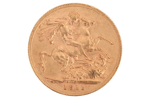 Lot 193 - A 1911 George V full sovereign, 8.0 grams.
