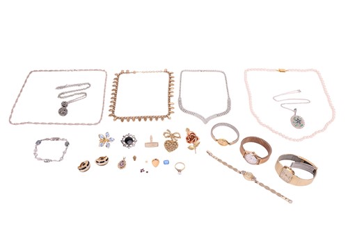 Lot 90 - A group of jewellery and watches to include; a...