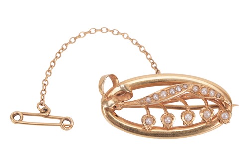 Lot 29 - An Edwardian lily of the valley brooch, the...