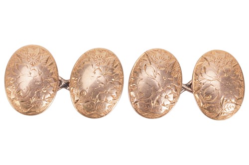 Lot 19 - A pair of cufflinks in 15ct yellow gold, each...