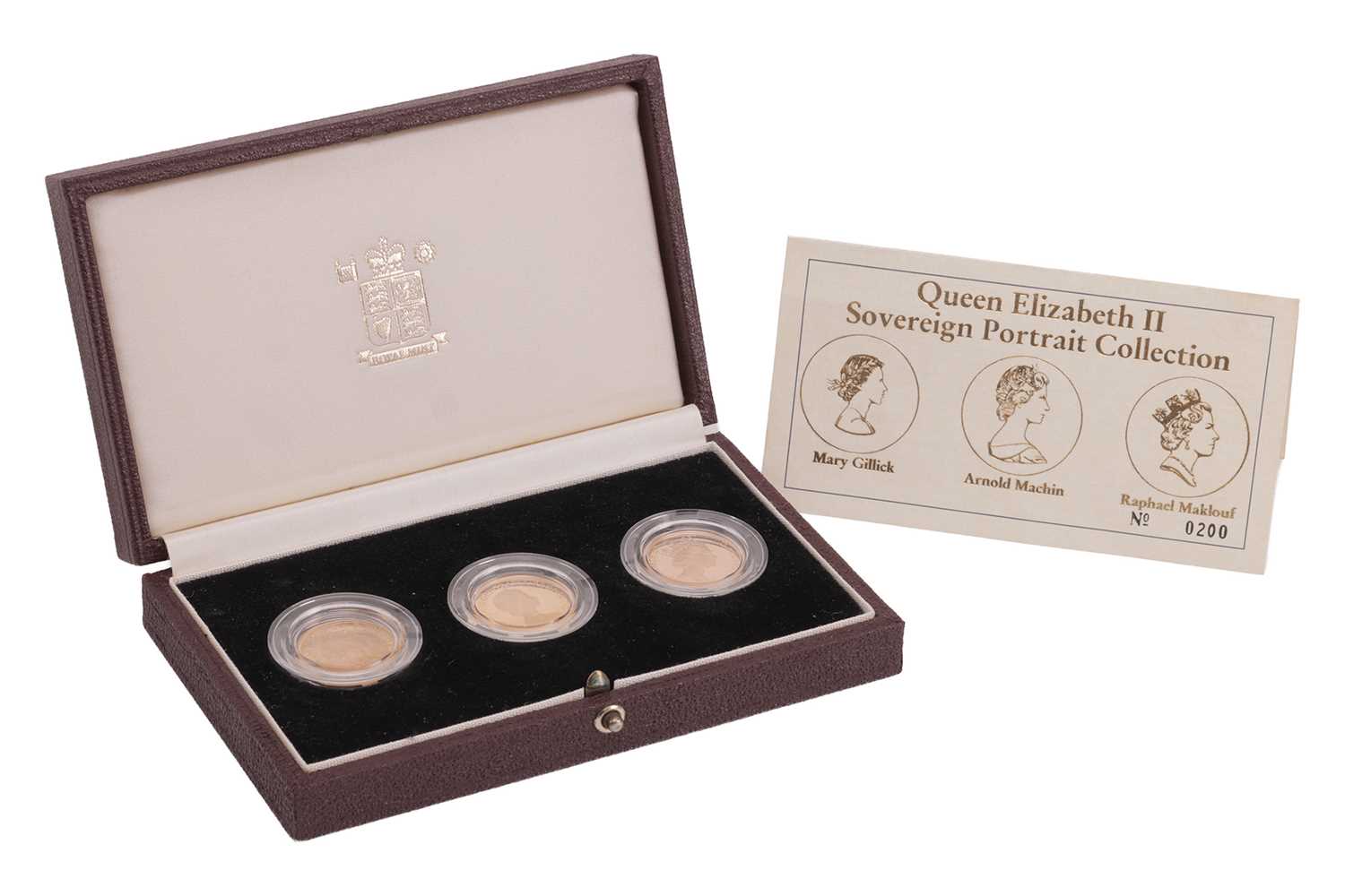 Lot 199 - A collection of three Elizabeth II sovereigns...
