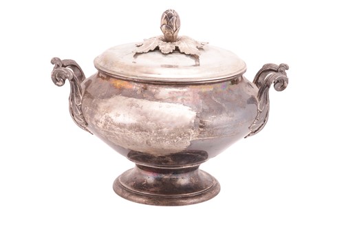 Lot 280 - A matched Russian silver soup tureen and cover,...