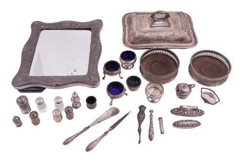Lot 282 - A mixed collection of cruet and pepperette...