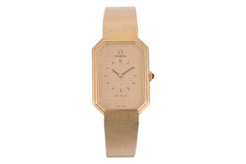 Lot Omega – An 18ct Gold De Ville Wristwatch...