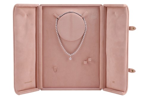 Lot 197 - Moussaieff - A diamond necklace, with an...