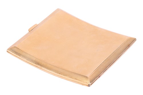 Lot A pocket cigarette case in 18ct yellow gold,...