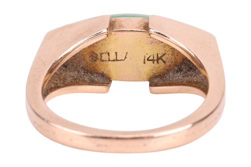 Lot A jadeite dress ring, corner-set with a...