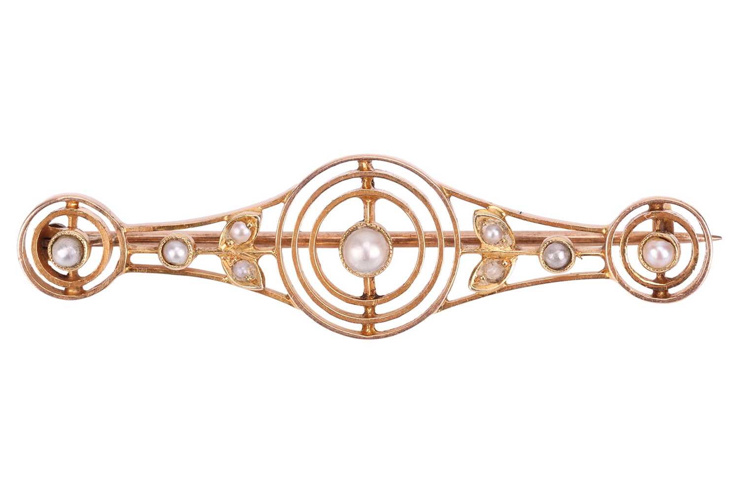 Lot An Edwardian bar brooch, set with seed pearls...