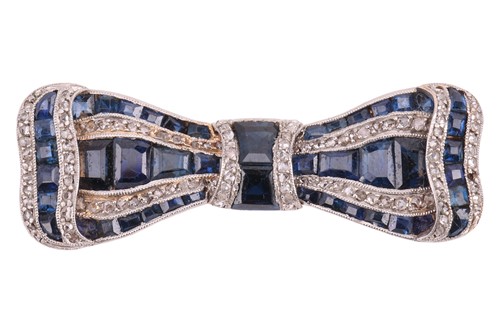Lot An early 20th Century sapphire and diamond bow...