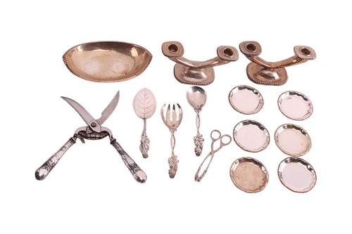 Lot 284 - A Continental white metal canteen for six,...