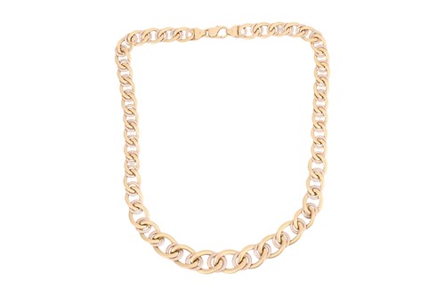 Lot A graduated link necklace, in a hollow curb...
