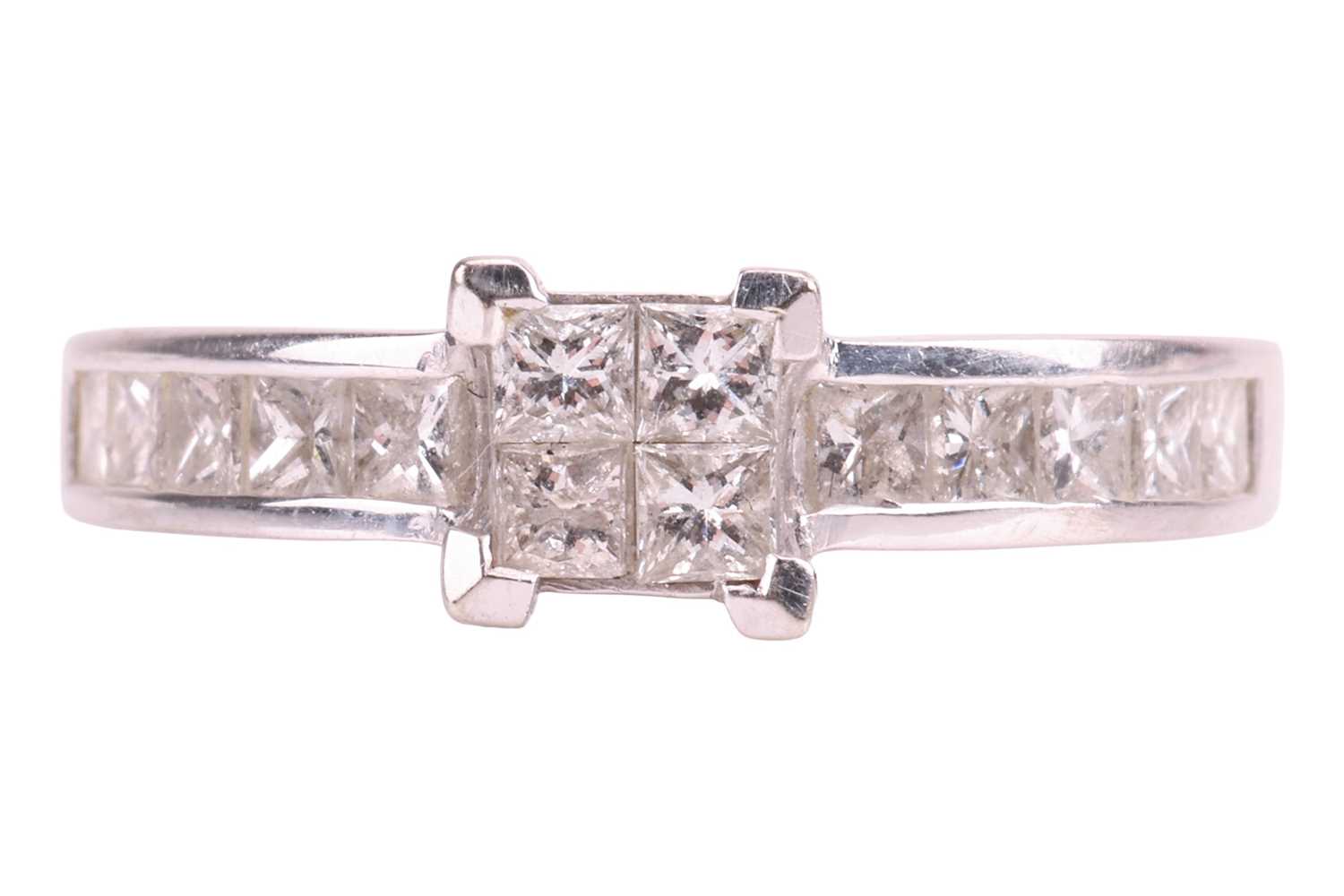 Lot An illusion set diamond ring, set with four...