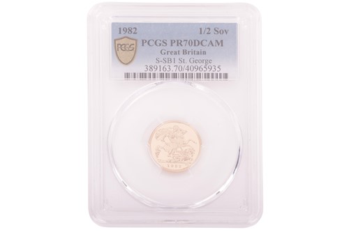 Lot 119 - An Elizabeth II 1982 Half Sovereign, crowned...