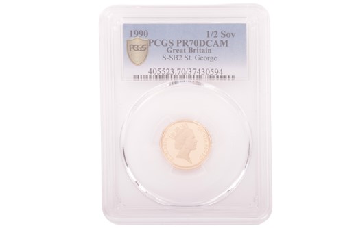 Lot 128 - An Elizabeth II 1990 Half Sovereign, crowned...