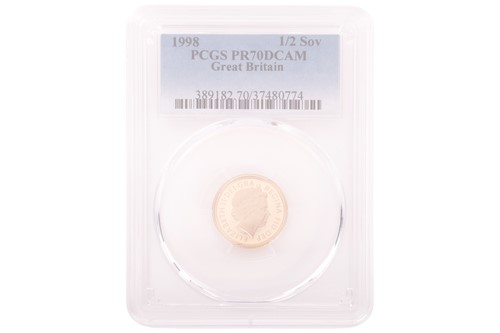 Lot 136 - An Elizabeth II 1998 Half Sovereign, crowned...
