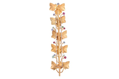 Lot A leaf brooch, comprising climbing ivy leaves,...