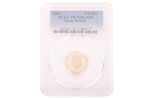Lot 139 - An Elizabeth II 2001 Half Sovereign, crowned...