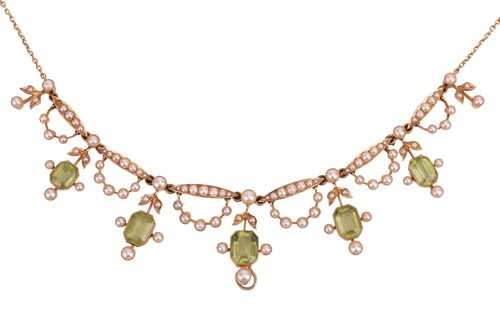 Lot An Edwardian peridot and seed pearl fringe...