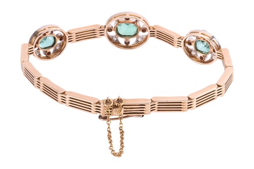 Lot A Belle Époque link bracelet set with...
