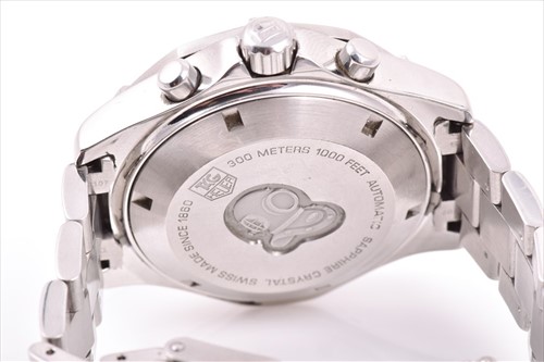Lot 355 - A Tag Heuer 2000 Series Aquaracer stainless...