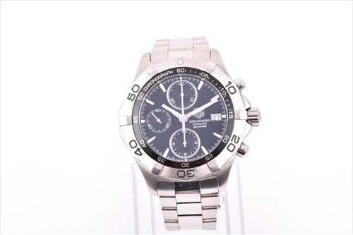 Lot 355 - A Tag Heuer 2000 Series Aquaracer stainless...